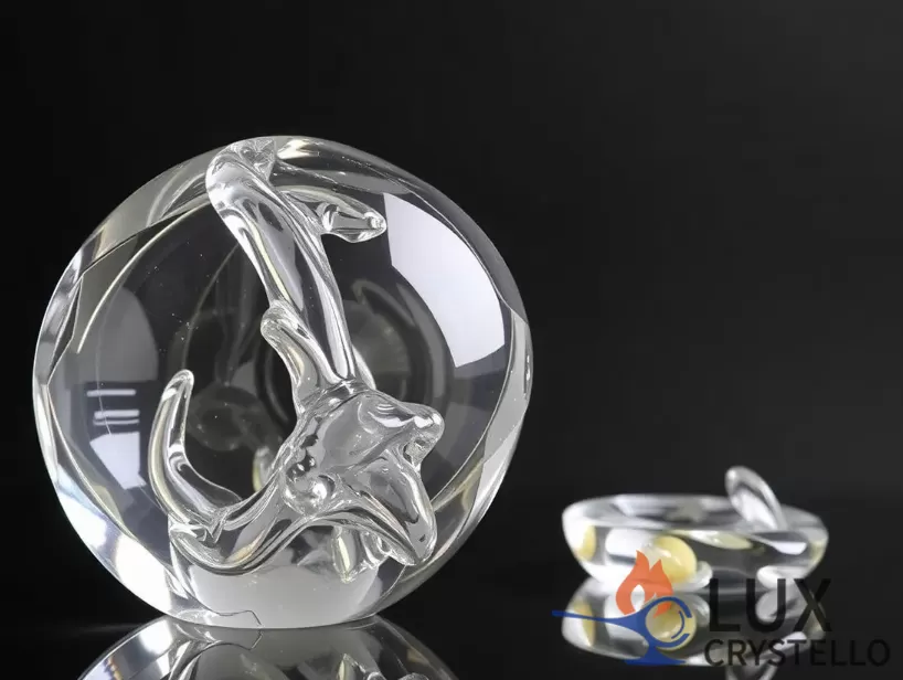 How Irregular Crystal Art Ornaments are Born from Fire